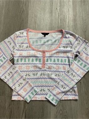 360–Women’s Long-Sleeve Henley Top in Pastel Fair Isle